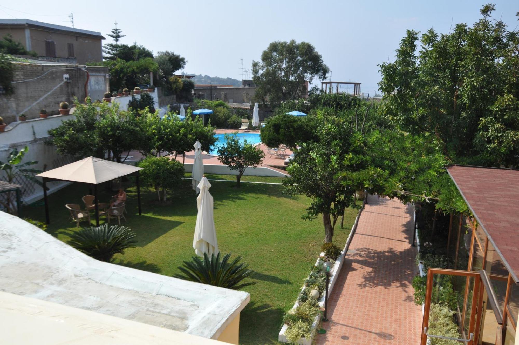 Hotel Savoia Procida Exterior photo