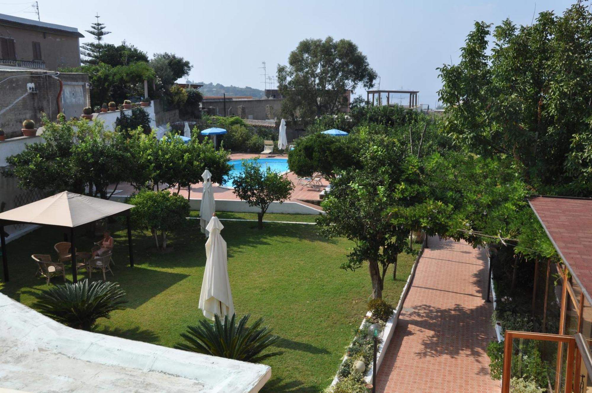 Hotel Savoia Procida Exterior photo