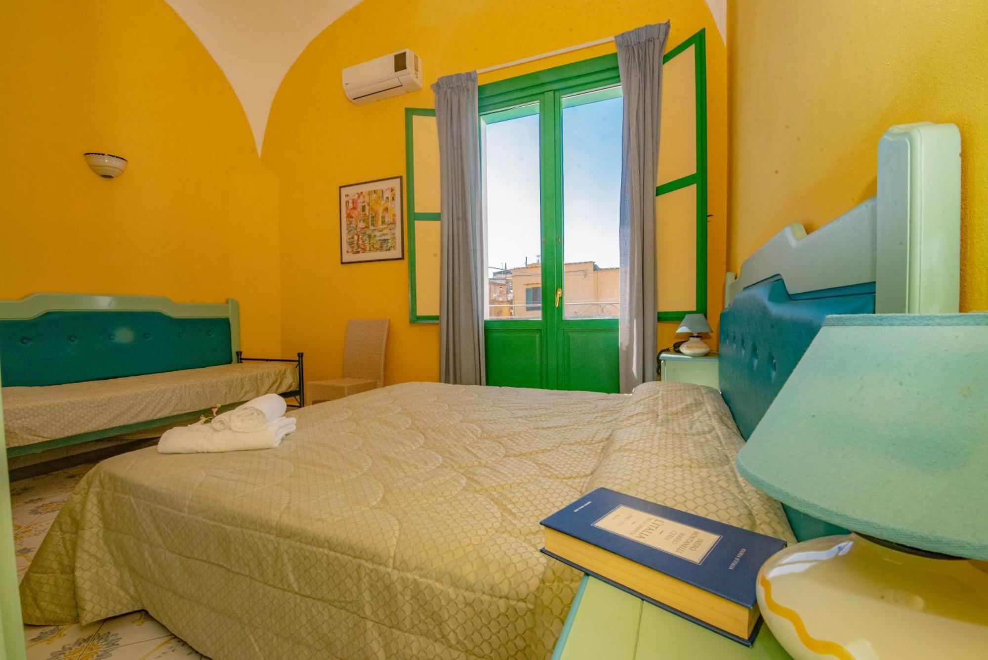 Hotel Savoia Procida Exterior photo