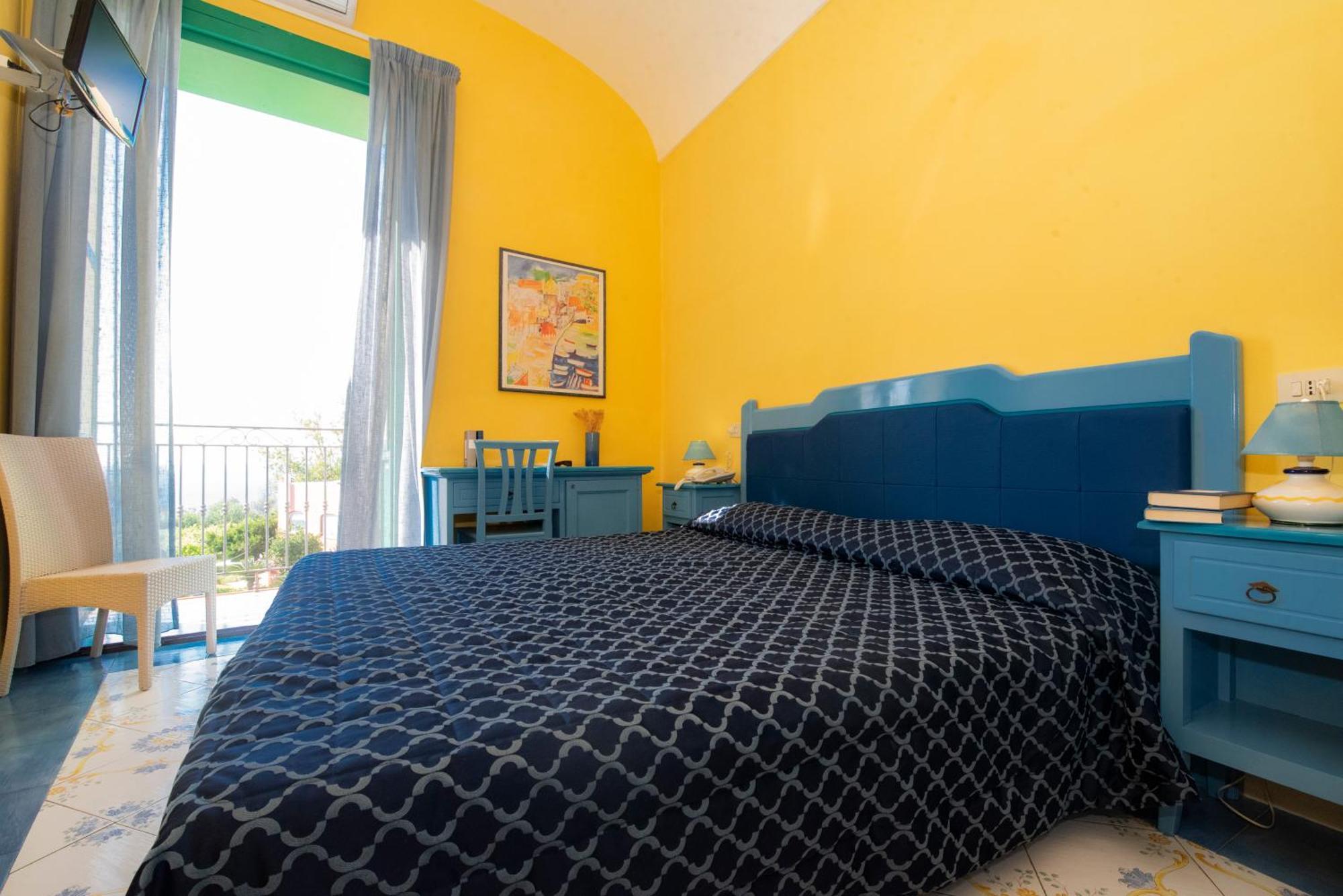 Hotel Savoia Procida Exterior photo